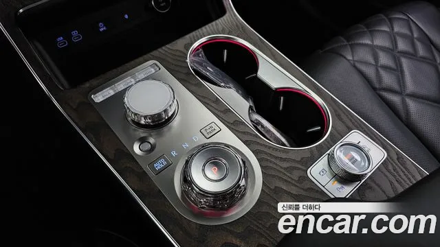 Genesis GV80 — Фото автомобиля 12