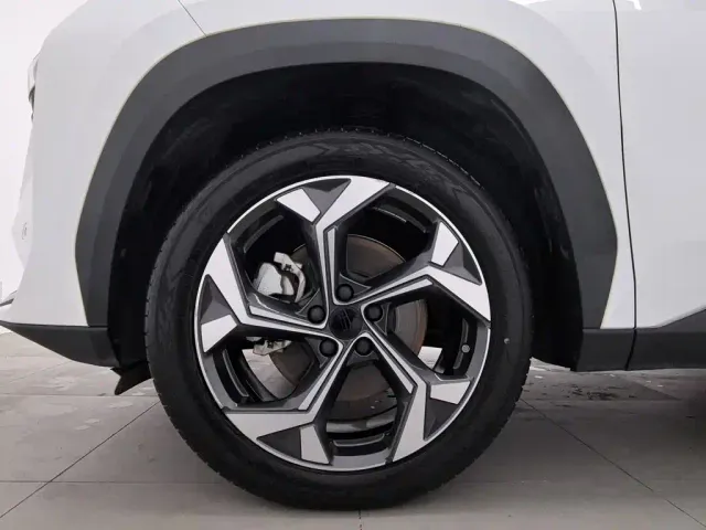 Geely Boyue L — Фото автомобиля 17