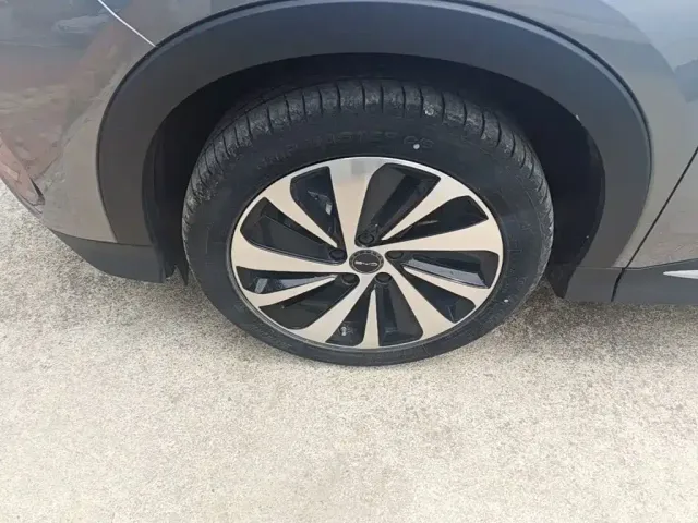 BYD Song PLUS PHEV 2024 Glory Edition DM-i 110km Flagship — Фото автомобиля 24