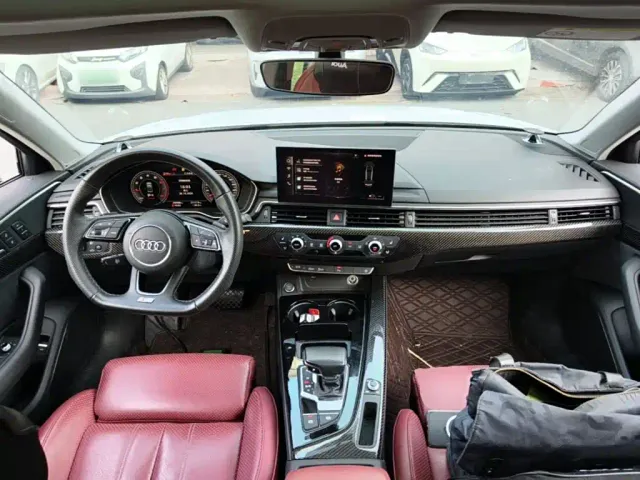 Audi A4L — Фото автомобиля 9