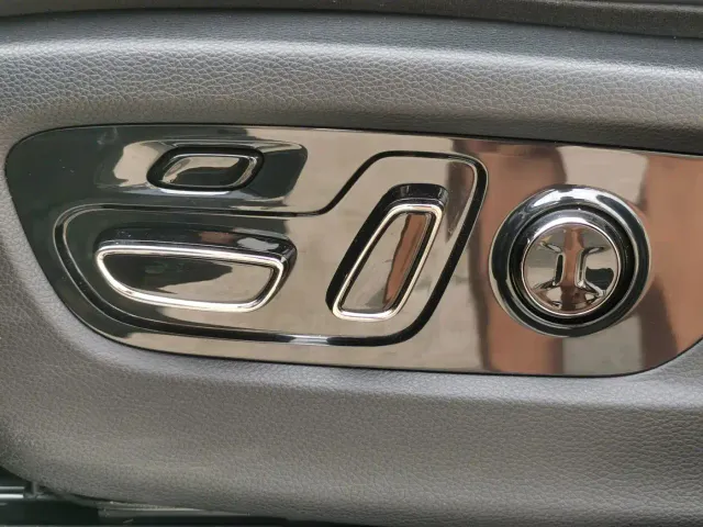 GAC Trumpchi GS8 — Фото автомобиля 16