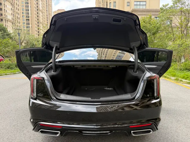 Cadillac CT5 — Фото автомобиля 8