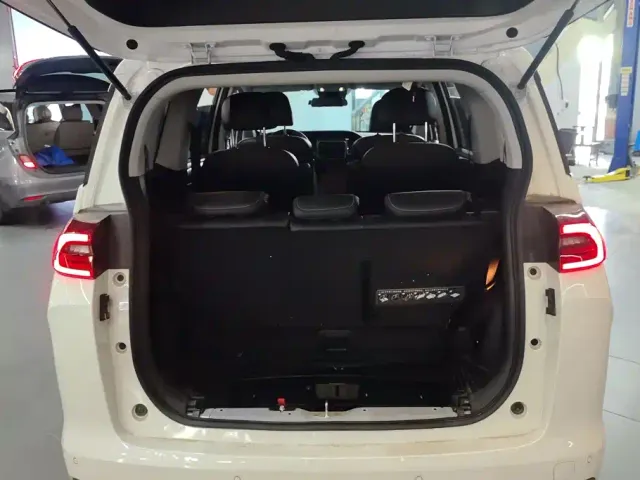 GAC Trumpchi M6 — Фото автомобиля 4