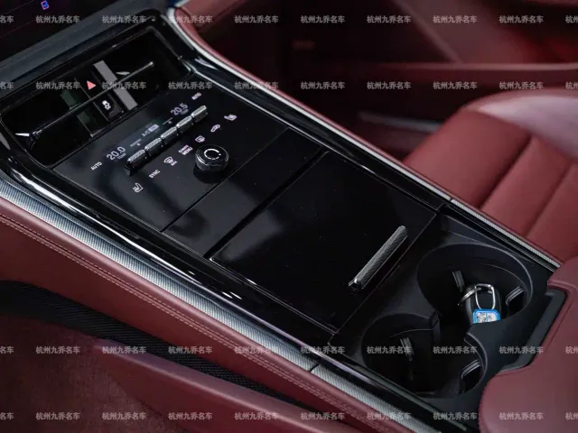 Porsche Panamera — Фото автомобиля 20