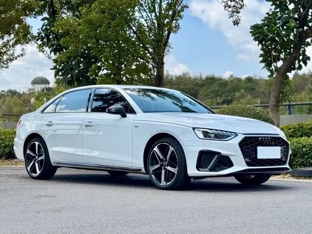 Audi A4L — Фото автомобиля 3