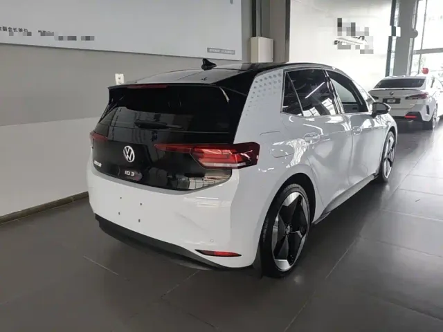 Volkswagen ID.3 — Фото автомобиля 6