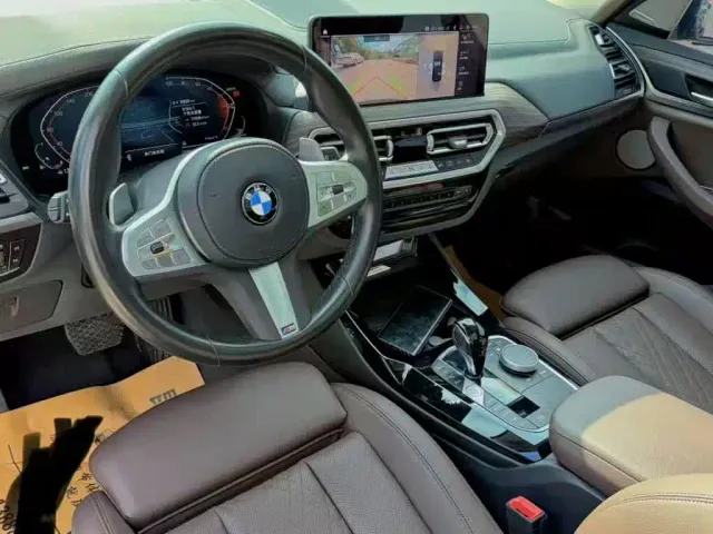 BMW X3 — Фото автомобиля 10