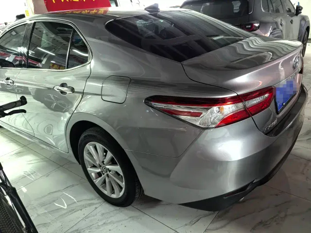 Toyota Camry — Фото автомобиля 3