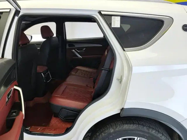 Jetour X70 Plus — Фото автомобиля 11