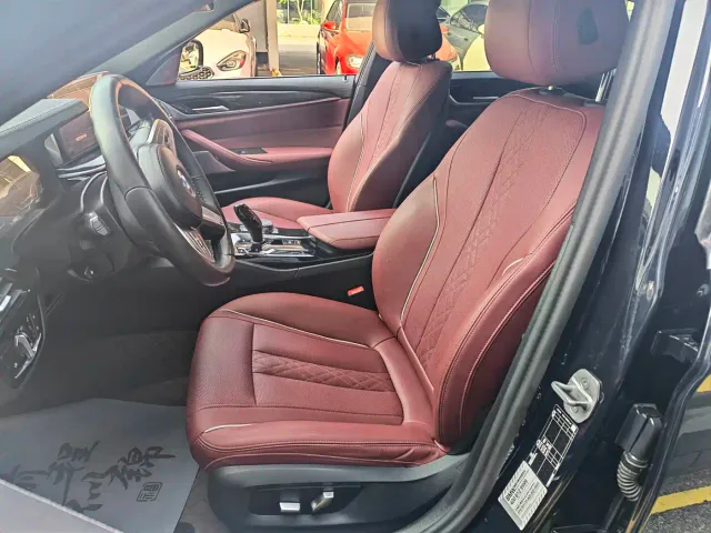 BMW 5 Series — Фото автомобиля 6