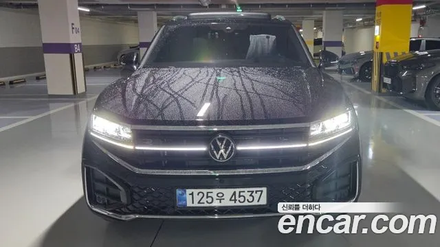 Фотография автомобиля — Volkswagen Touareg Generation 3