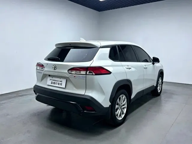 Toyota Frontlander — Фото автомобиля 6