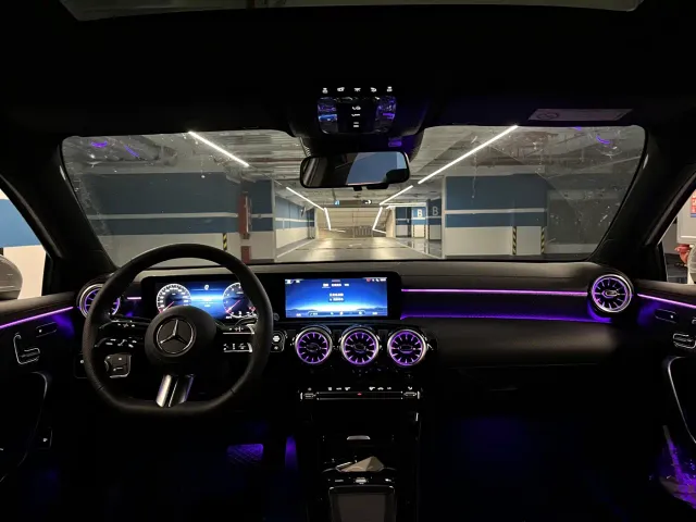 Mercedes-Benz A-Class — Фото автомобиля 11