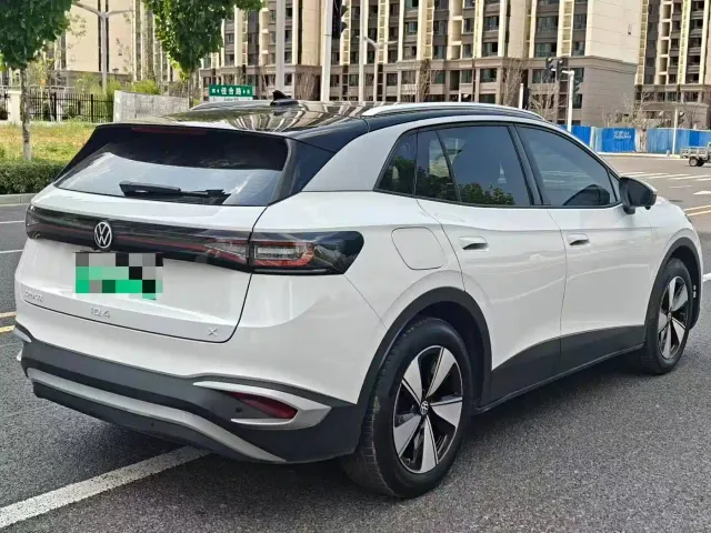 Volkswagen ID.4 X — Фото автомобиля 9