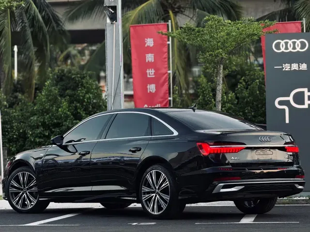 Audi A6L — Фото автомобиля 17