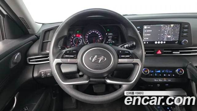 Hyundai AVANTE Avante (CN7) — Фото автомобиля 12
