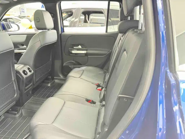 Mercedes-Benz GLB-Class — Фото автомобиля 9