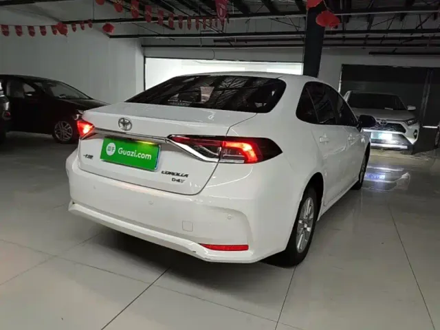 Toyota Corolla — Фото автомобиля 6