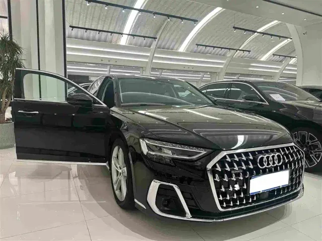 Audi A8 — Фото автомобиля 20