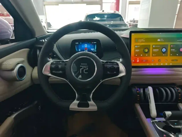 BYD Yuan PLUS — Фото автомобиля 10