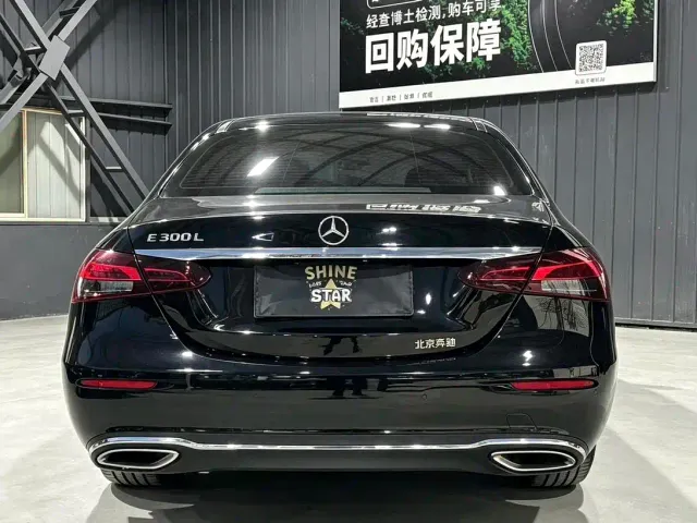 Mercedes-Benz E-Class — Фото автомобиля 4