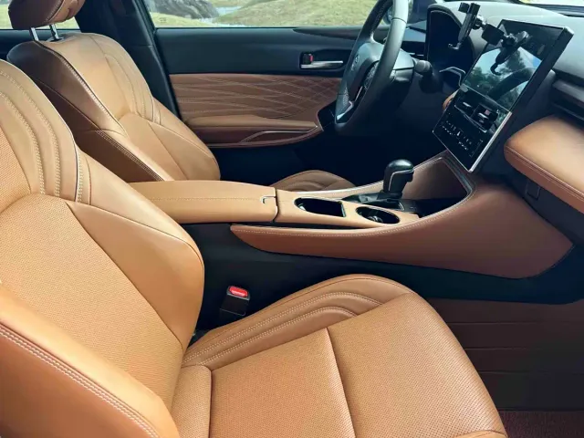 Toyota Avalon — Фото автомобиля 12
