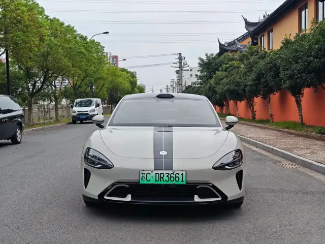 Xiaomi SU7 — Фото автомобиля 2