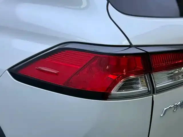 Toyota Frontlander — Фото автомобиля 16