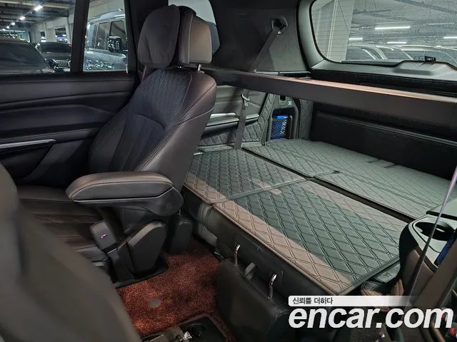 BMW X7 M60i xDrive First Edition 6 мест — Фото автомобиля 16