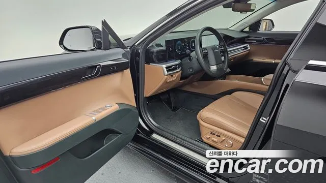 Hyundai Grandeur GN7 — Фото автомобиля 10