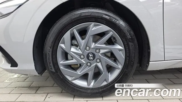 Hyundai AVANTE Modern — Фото автомобиля 5