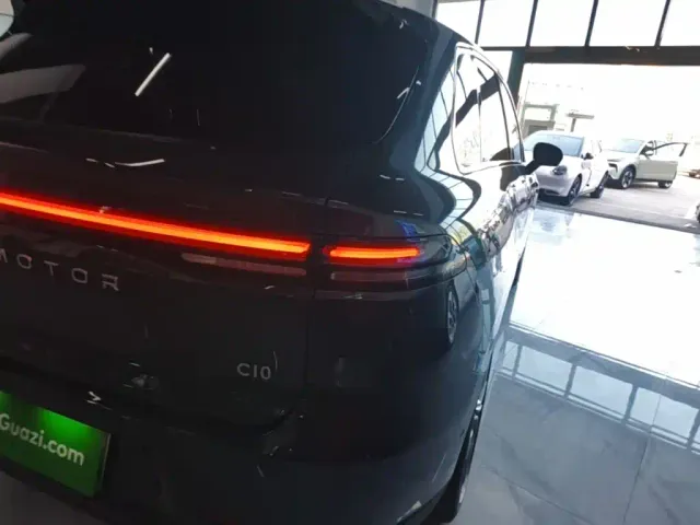 Leapmotor C10 — Фото автомобиля 7