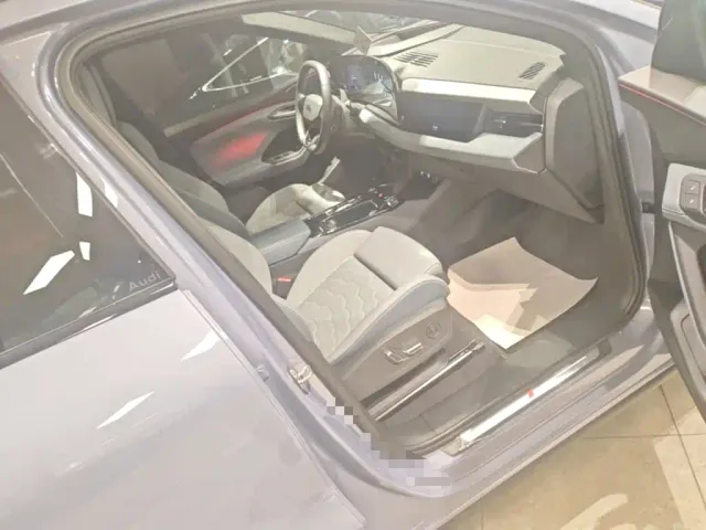 Audi Q6L e-tron — Фото автомобиля 8