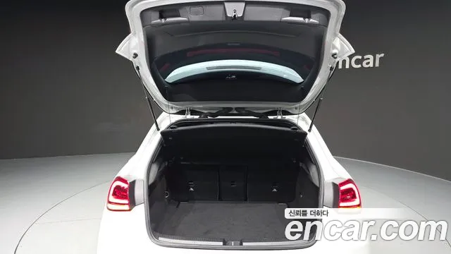 Mercedes-Benz A-Class W177 — Фото автомобиля 20