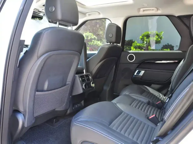 Land Rover Discovery — Фото автомобиля 9