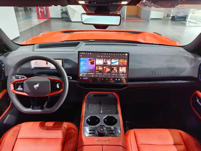 Ford Mustang NEV — Фото автомобиля 12
