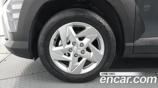 Hyundai Kona Kona (SX2) Бензин 1.6 турбо 2WD — Фото автомобиля 5