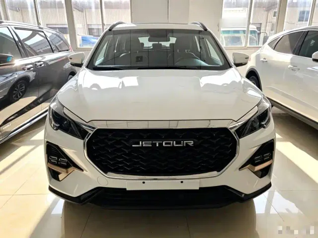 Jetour X70 — Фото автомобиля 2