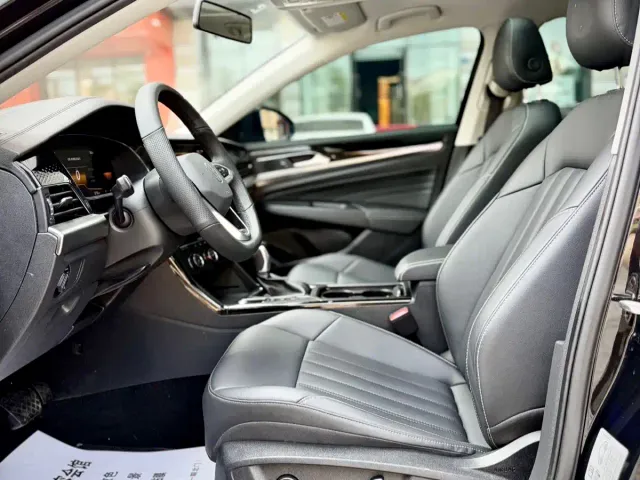 Volkswagen Passat — Фото автомобиля 10