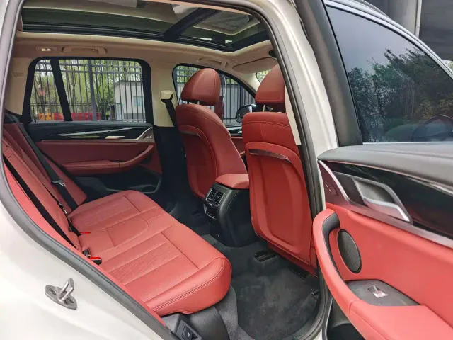 BMW X3 — Фото автомобиля 10
