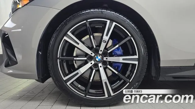 BMW 5-Series 5 серия (G60) 530i xDrive M Sport — Фото автомобиля 5