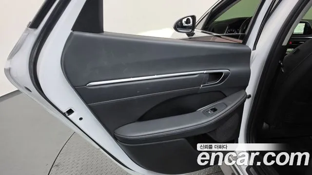 Hyundai Sonata — Фото автомобиля 14