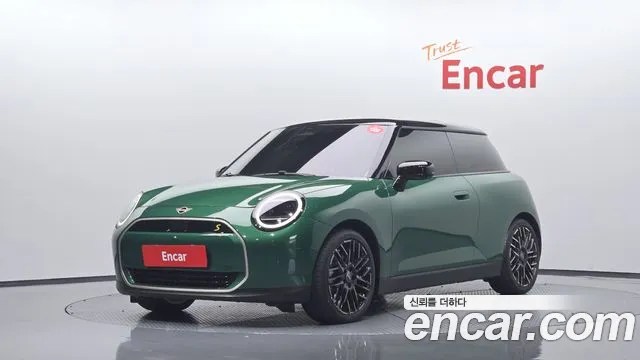Фотография автомобиля — MINI Cooper Generation 4