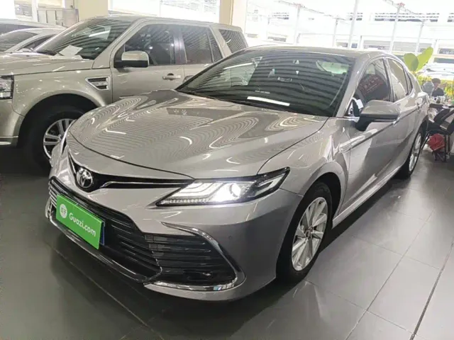 Фотография автомобиля — Toyota Camry