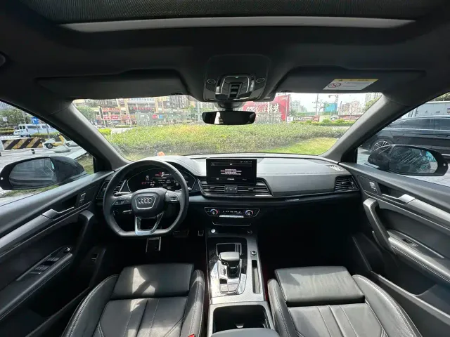 Audi Q5L — Фото автомобиля 5