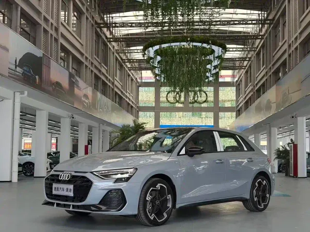 Фотография автомобиля — Audi A3