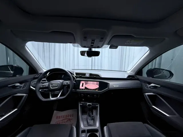 Audi Q3 — Фото автомобиля 13