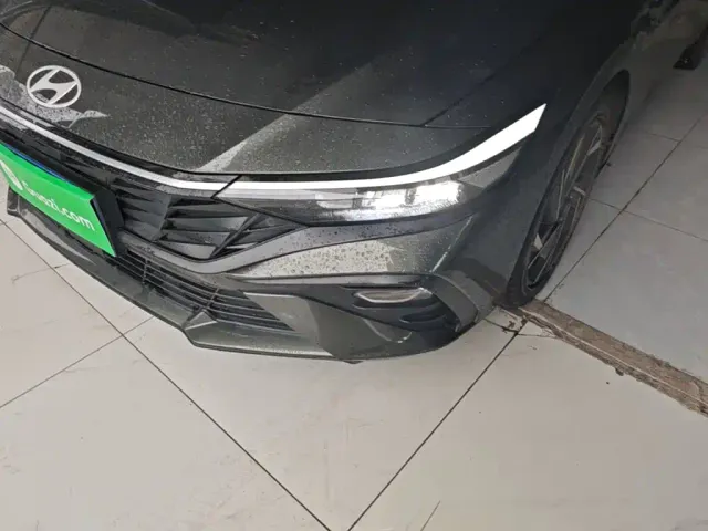 Hyundai Elantra — Фото автомобиля 23