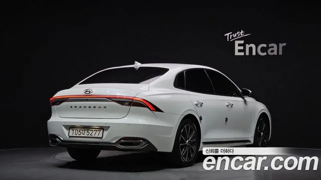 Hyundai Grandeur New — Фото автомобиля 2