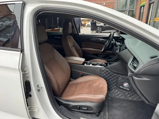 Buick Regal — Фото автомобиля 20